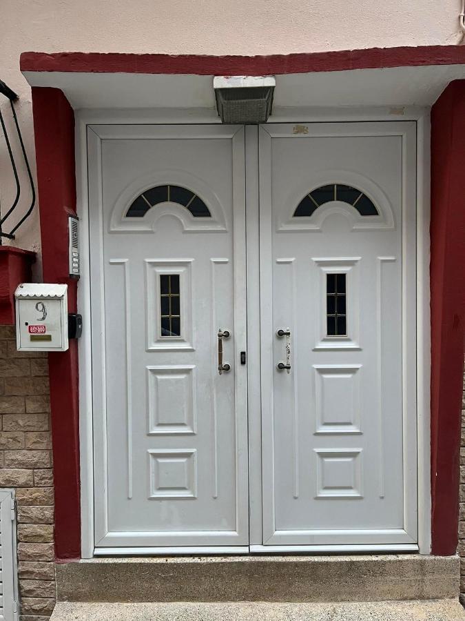 Two Bedroom Apartment In Historical Area 테살로니키 외부 사진